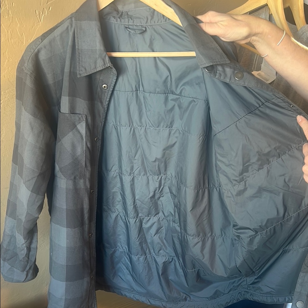 The North Face Black Jacket - Large - Picture 3 of 6